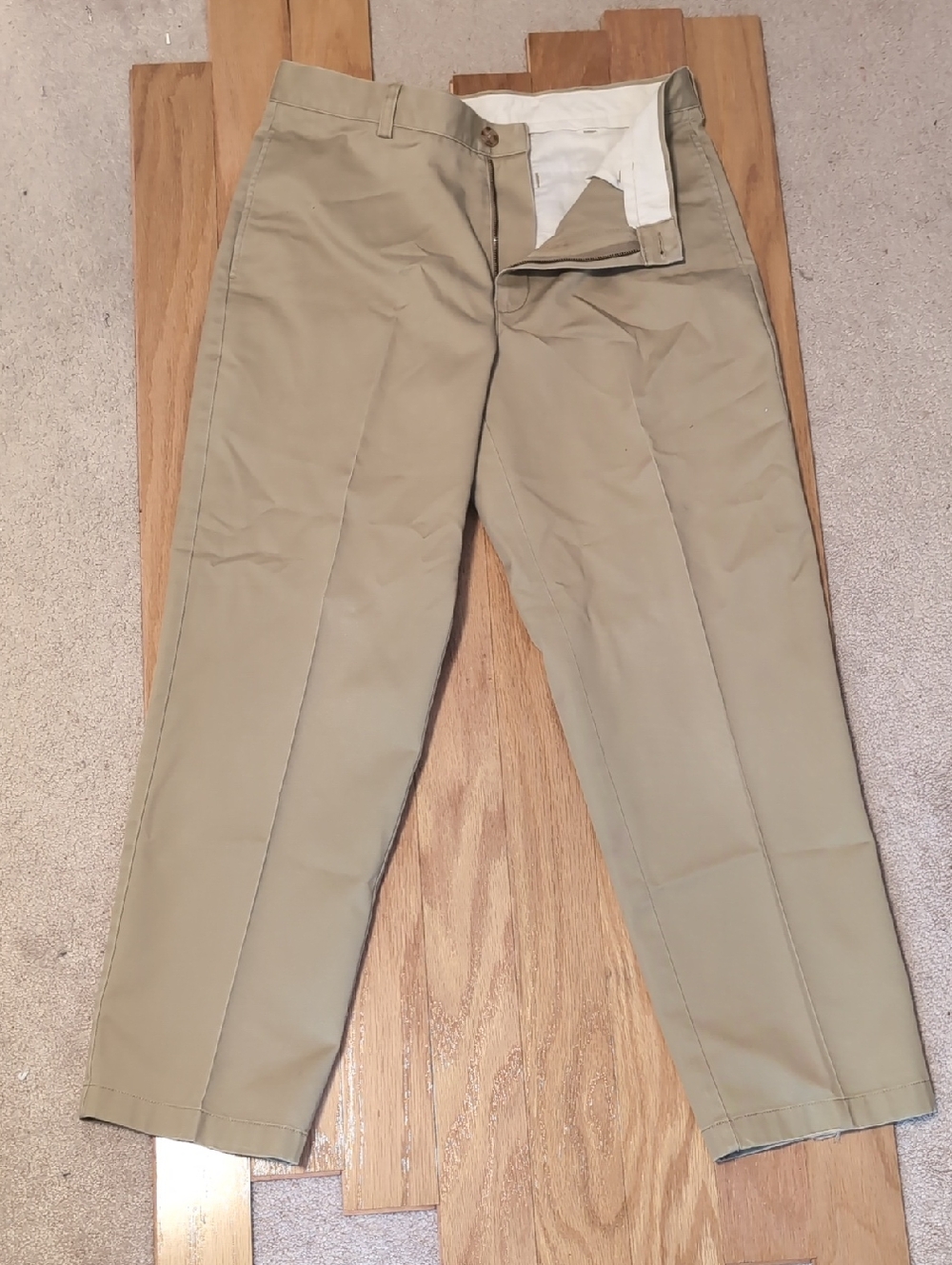 L.L. Bean Men's Khaki Chino Pants - Light Tan